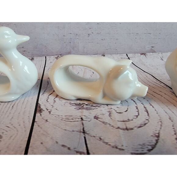 White Ceramic Napkin Rings 4 Animals Farm Chicken Pig Duck Rabbit Japan - Picture 5 of 12